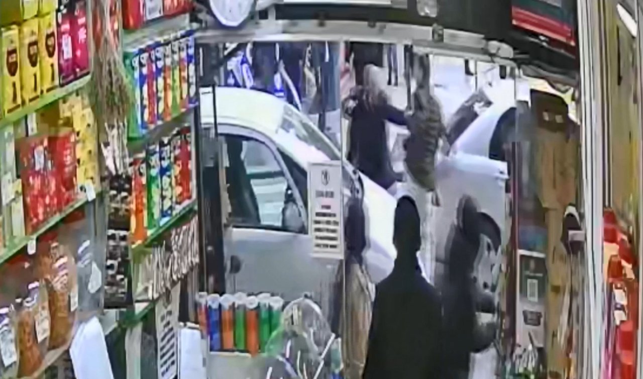 Park yeri kavgası kamerada! Yoğun bakıma alındı