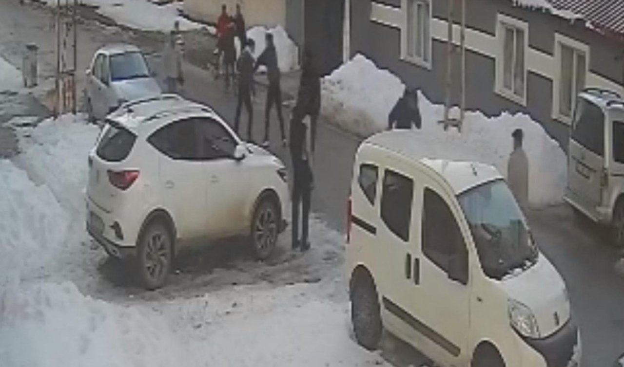 İftara dakikalar kala sokak kavgası: 2 yaralı