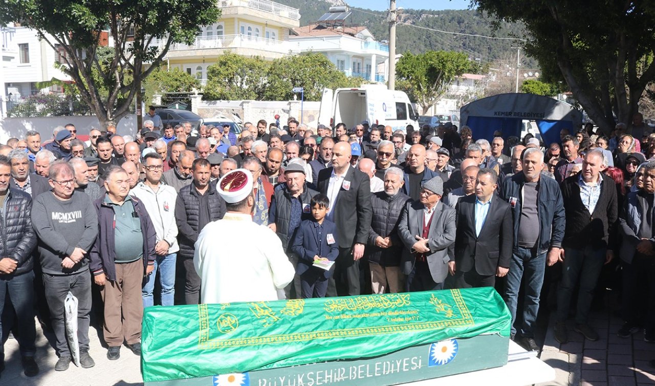 Teknik direktör Engin Fırat son yolculuğuna uğurlandı