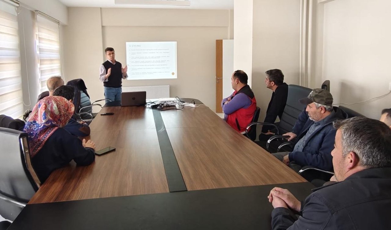 Halkapınar’da tarımda dönüşüm: Silajlık sorgum sudan otu üreticilere tanıtıldı