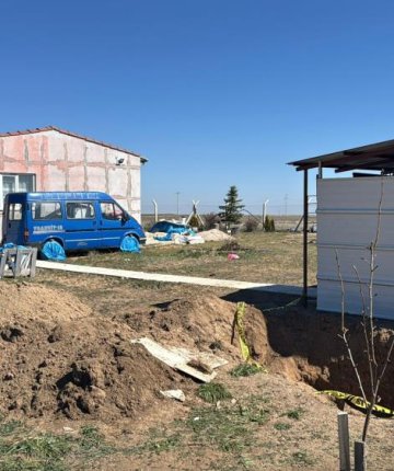 Babasının bahçesinde cansız bedeni bulunan kızın kesin ölüm sebebi araştırılıyor 