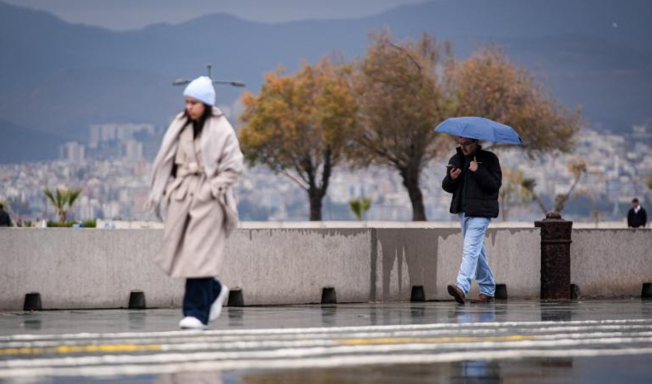 Hafta sonu yağışlı hava geri dönüyor