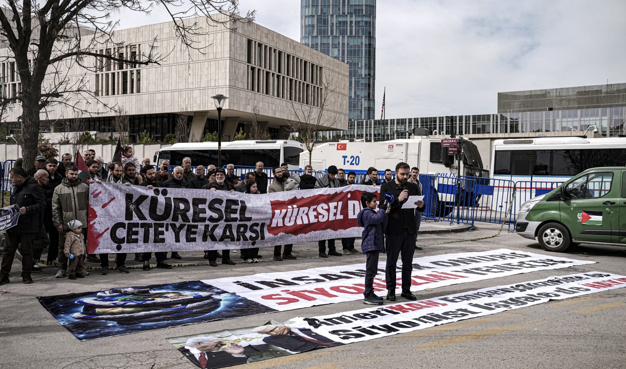 Mescid-i Aksa’nın kapatılması ve İran’a yönelik saldırılar ABD Büyükelçiliği önünde protesto edildi