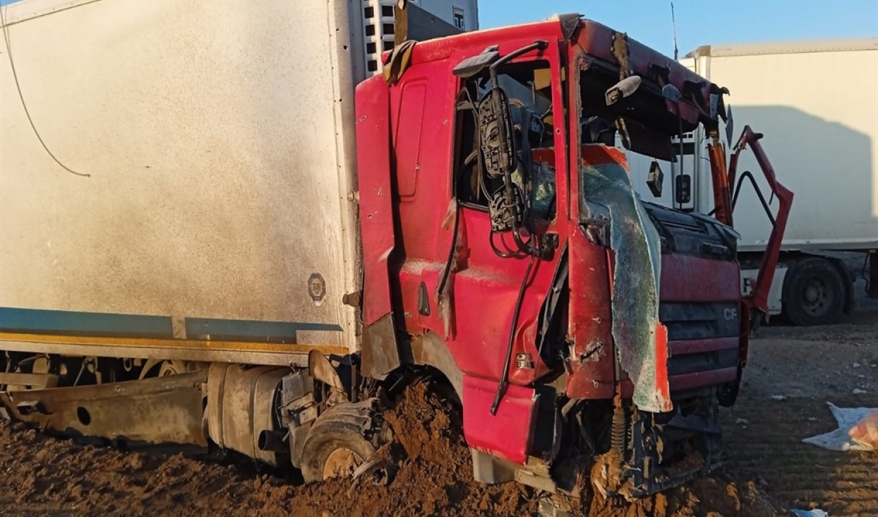 İsrail füzesinin isabet etmesi sonucu Fırat’ın öldüğü TIR’ın görüntüleri ortaya çıktı