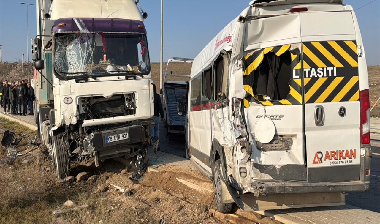 TIR, 4 araca çarptı; 12 yaralı