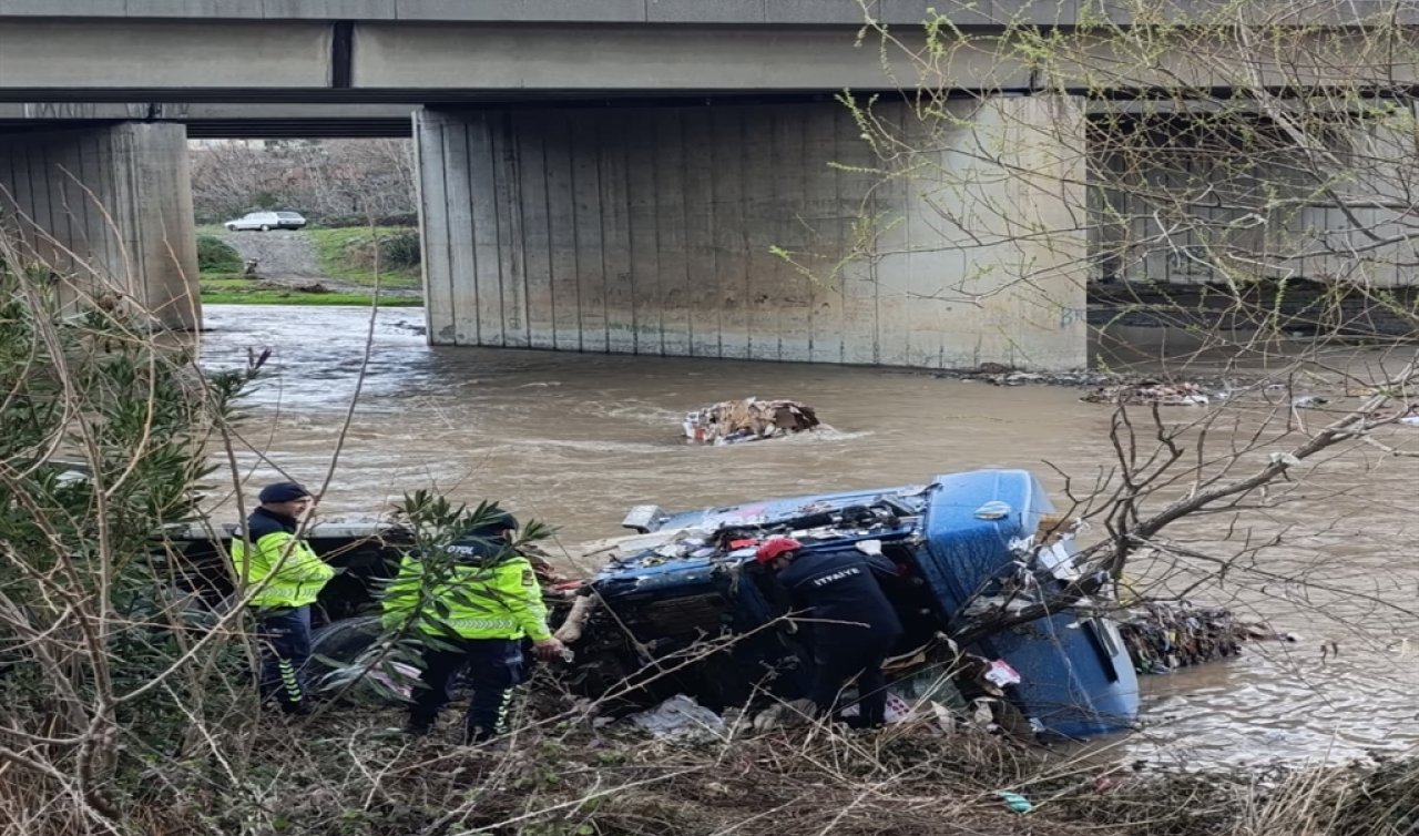 Çaya uçan TIR’ın şoförü öldü