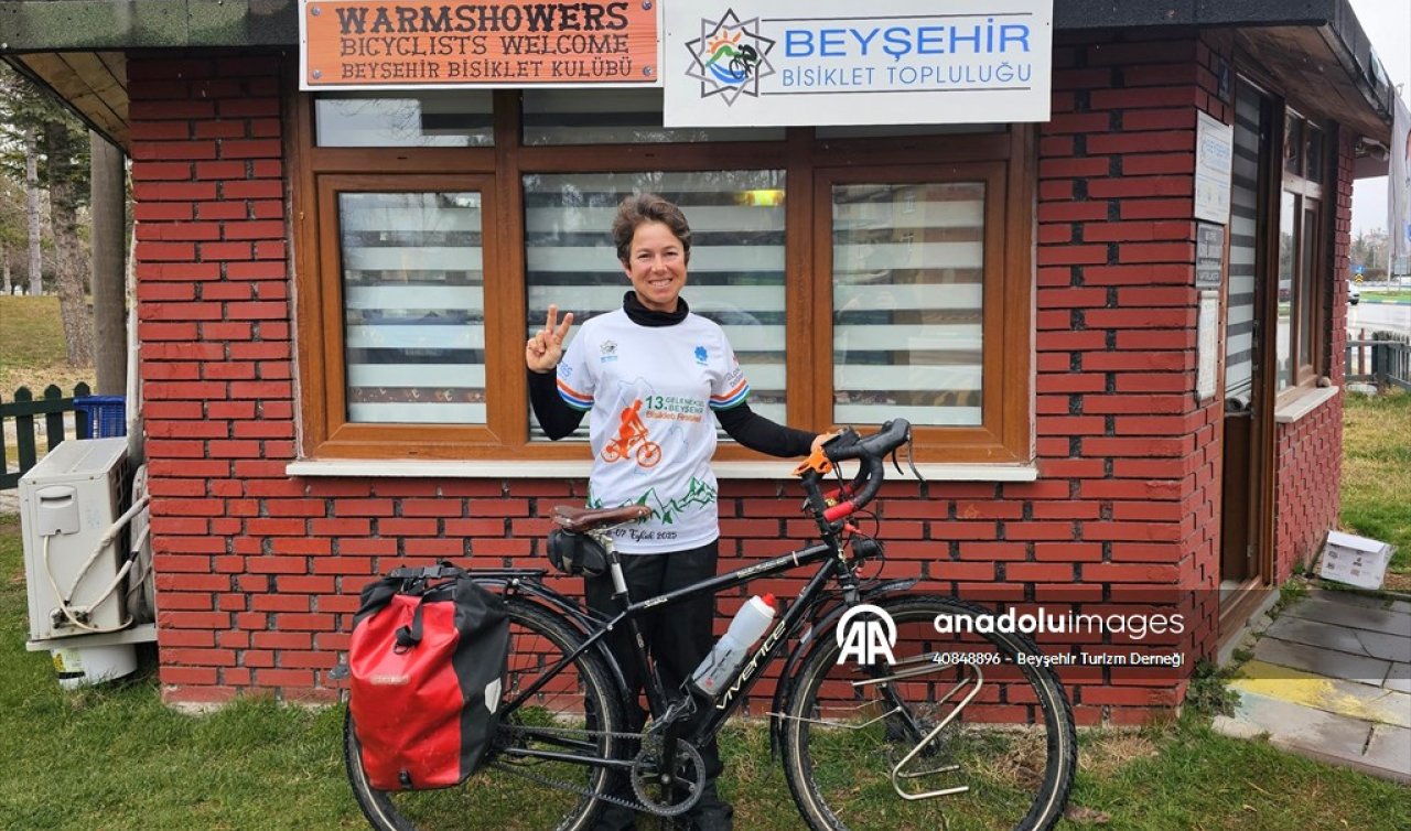 Yeni Zelanda’dan yola çıkan bisikletçi Beyşehir’de mola verdi