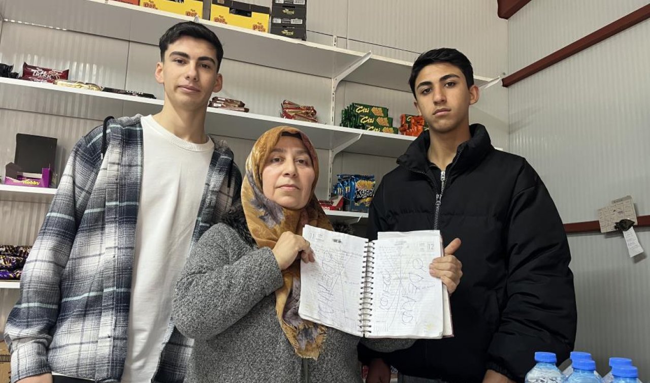Liseliler harçlıklarıyla depremzede vatandaşların bakkal borcunu kapattı