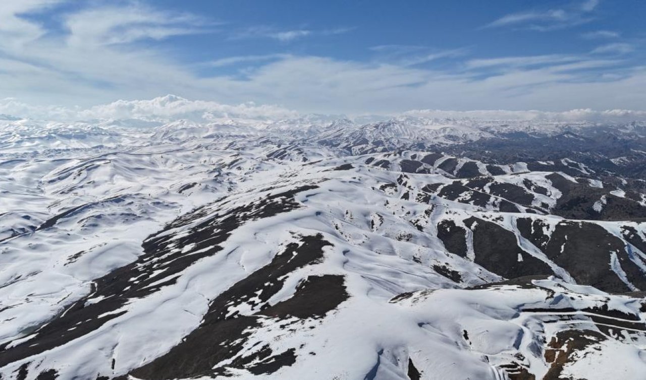 Toroslar’da kar güzelliği havadan görüntülendi