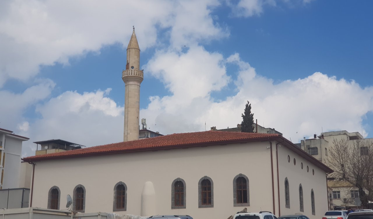 Depremde hasar gören 161 yıllık cami bayram namazıyla ibadete açılacak