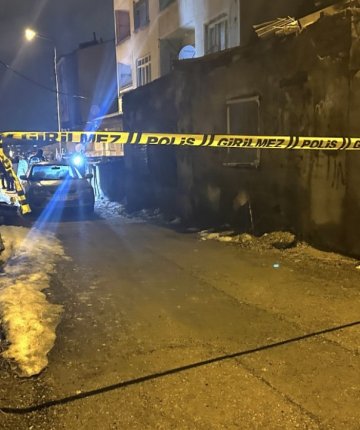 Boğazı kesilmiş erkek cesedi bulundu!