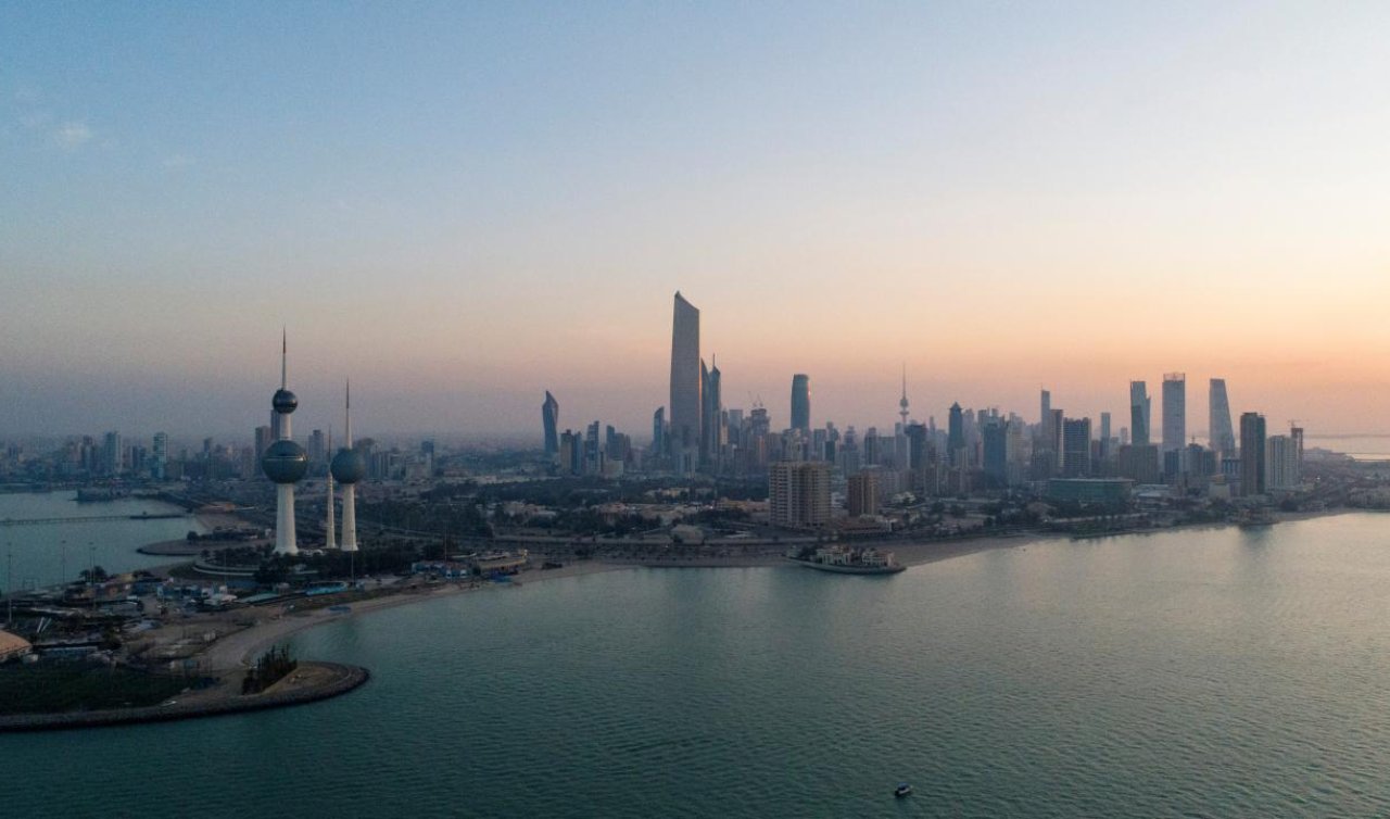 Kuveyt: Son 24 saatte ülkeye 17 balistik füze ile 13 İHA atıldı