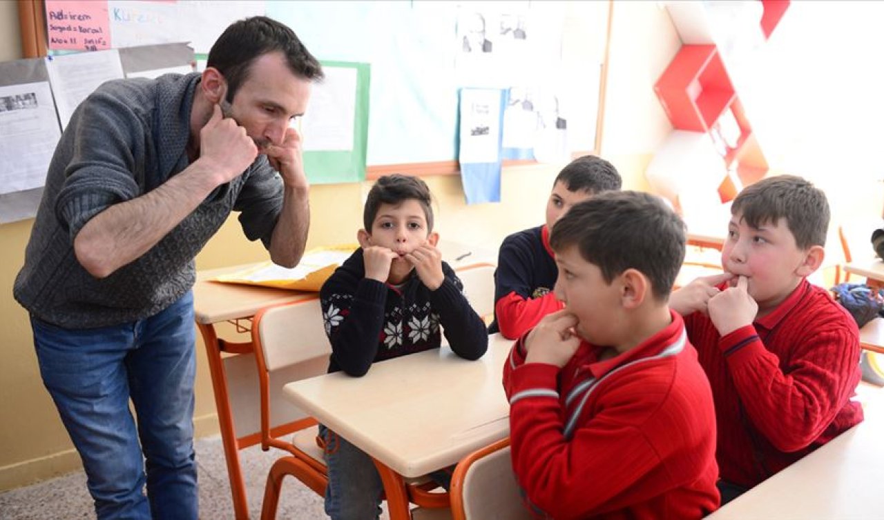 Kuş dilinde seni seviyorum nasıl söylenir? Beyaz’la Joker