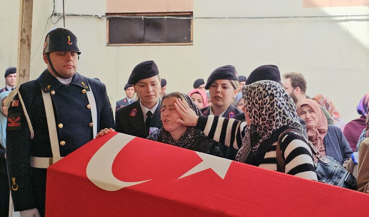 Bayram dönüşü motosikleti ile kaza yapan Uzman Çavuş son yolculuğuna uğurlandı