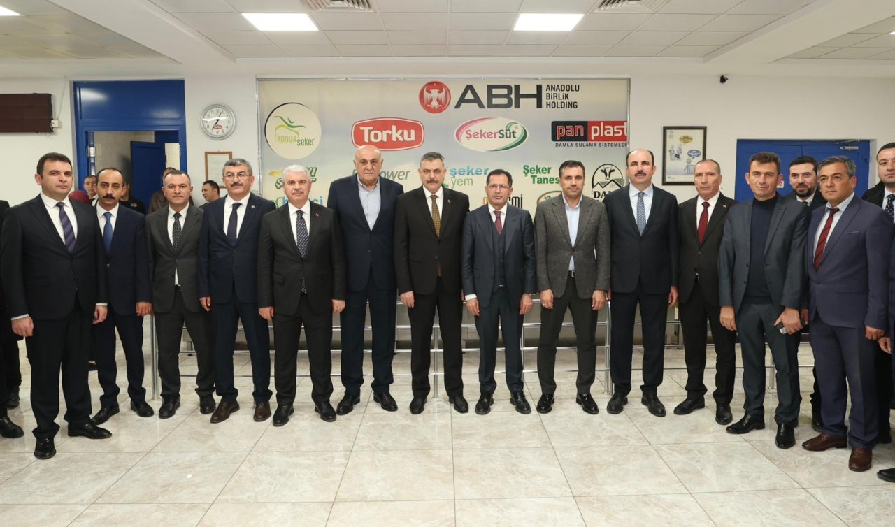 İçişleri Bakanı Çiftçi Konya’da şeker fabrikasını ziyaret etti