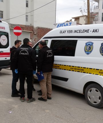 17 yaşındaki çocuk evde ölü bulundu