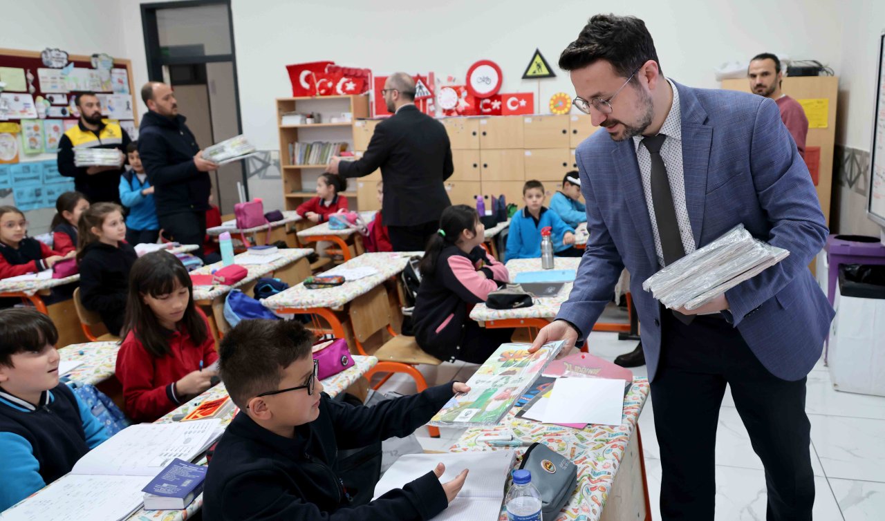 Karatay Belediyesi’nden 30 Mart Uluslararası Sıfır Atık Günü’nde öğrencilere kitap seti hediyesi