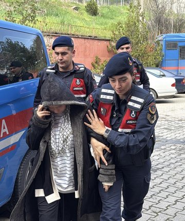 Tartıştığı kocasını başından vurarak öldürdü