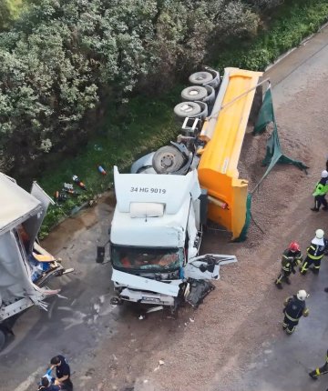 TEM’de 2 TIR, tanker ve otomobil çarpıştı: 2 ölü