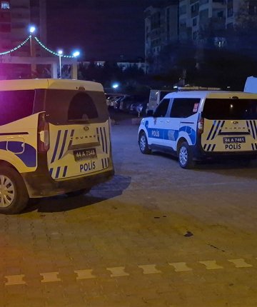 Tartıştığı arkadaşını silahla vurdu