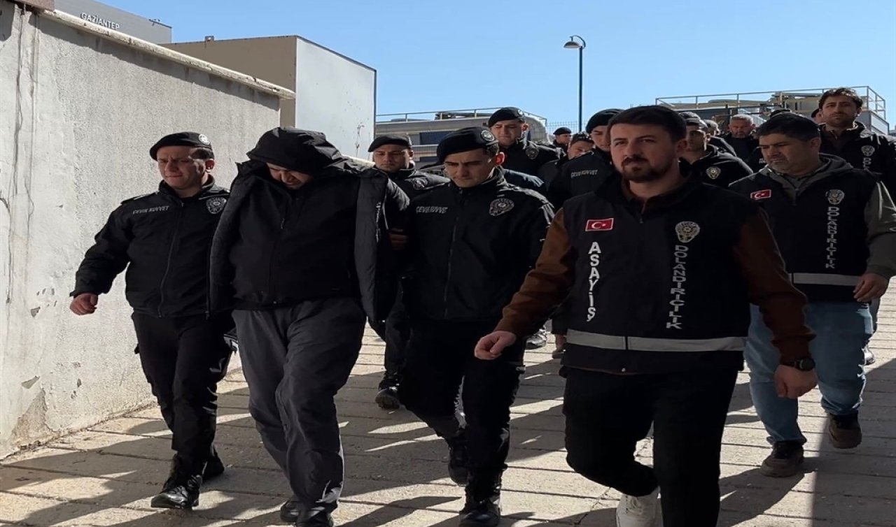 Akademisyen meslektaşlarını ve esnafı sahte evrakla 521 milyon TL dolandırdı; 12 gözaltı