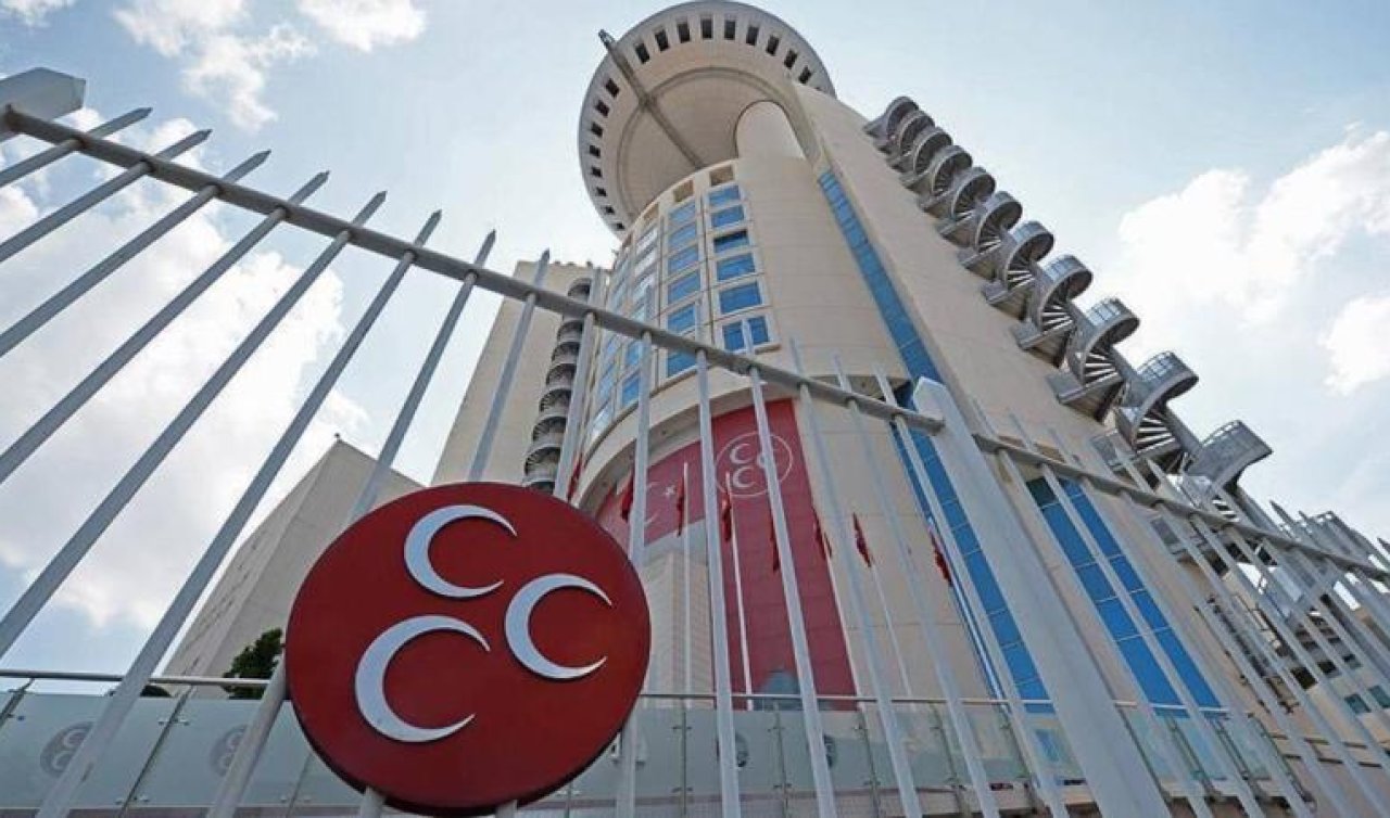 MHP İstanbul il ve ilçe teşkilatlarını feshetti