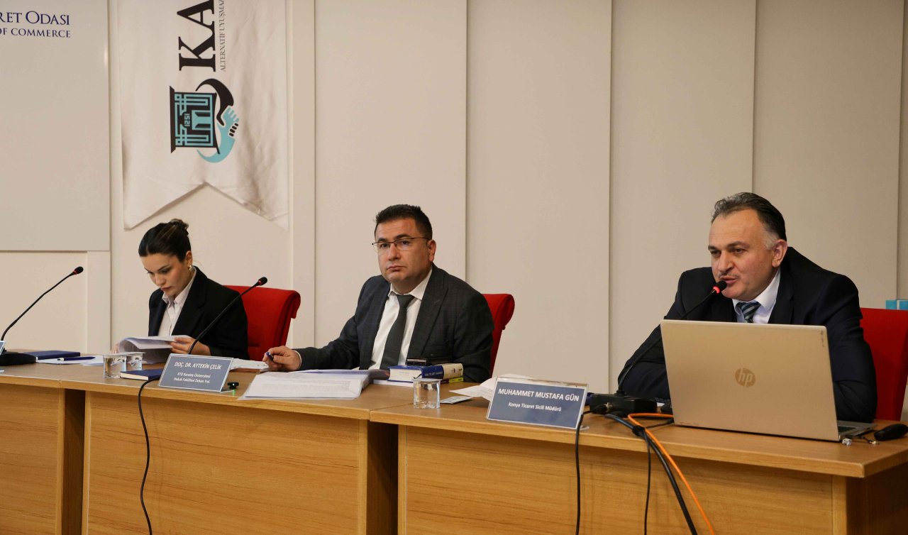 Ticaret sicili süreçleri Hukuk Fakültesi öğrencileri ve mezunlarıyla uygulamalı olarak ele alındı