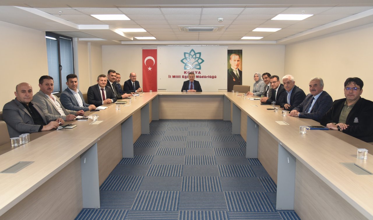 Konya İl Milli Eğitim Müdürü Murat Yiğit’in başkanlığında değerlendirme toplantısı gerçekleştirildi