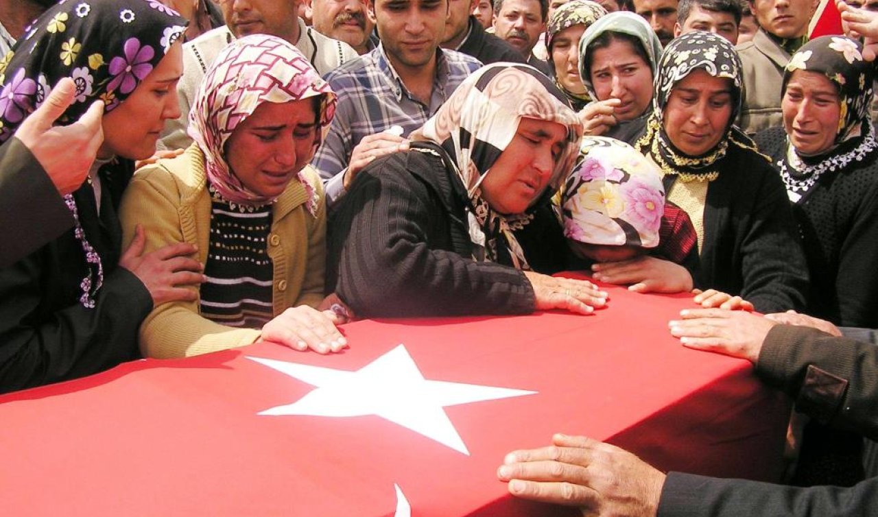 Şehit annesinin dramı: “Can verdim evimde oturamıyorum’’