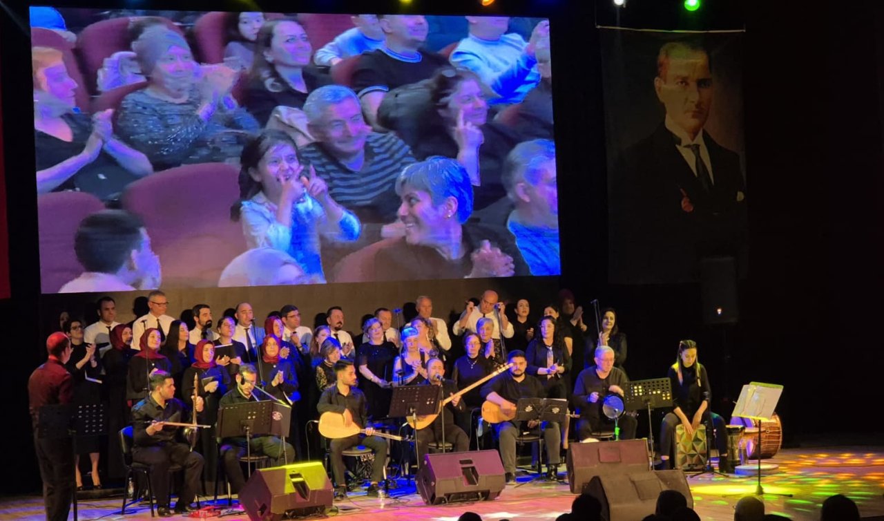 Sade sanat Akşehir Türkü Topluluğu ilk konserini  gerçekleştirdi