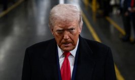 Trump’ın onay oranı düşmeye devam ediyor