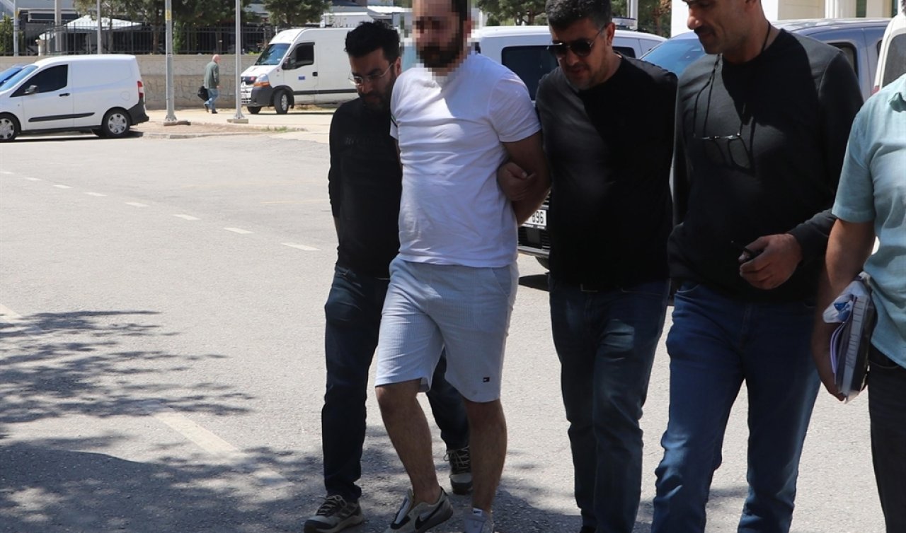 Kız arkadaşının eski eşini bıçaklayarak öldürdü