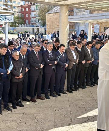 Nefes borusuna çilek kaçan 2,5 yaşındaki çocuk hayatını kaybetti
