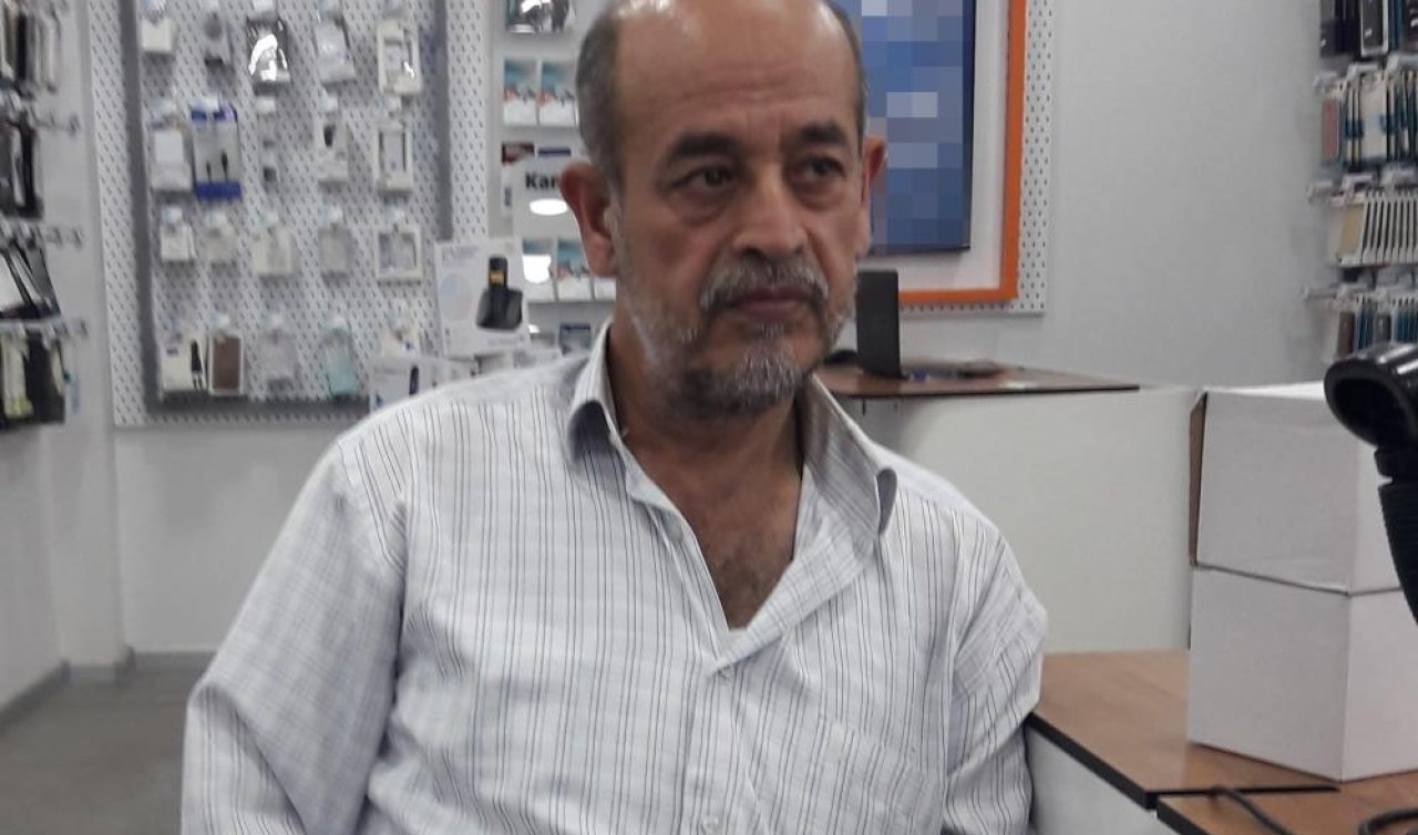 Gecekondunun çatısına uçan servis aracının şoförü hayatını kaybetti