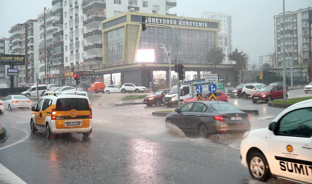 Meteoroloji’den 5 il için “sarı’’ kodlu kuvvetli yağış uyarısı