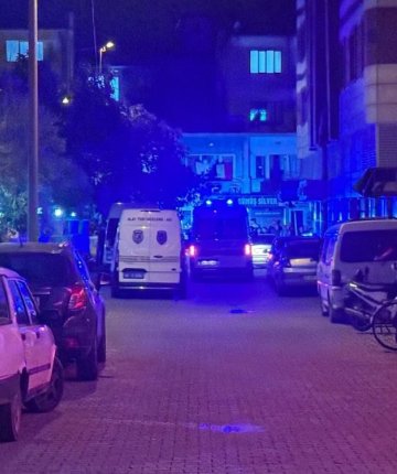 Kadınları vurdu polisten kaçamayınca kendini de vurdu