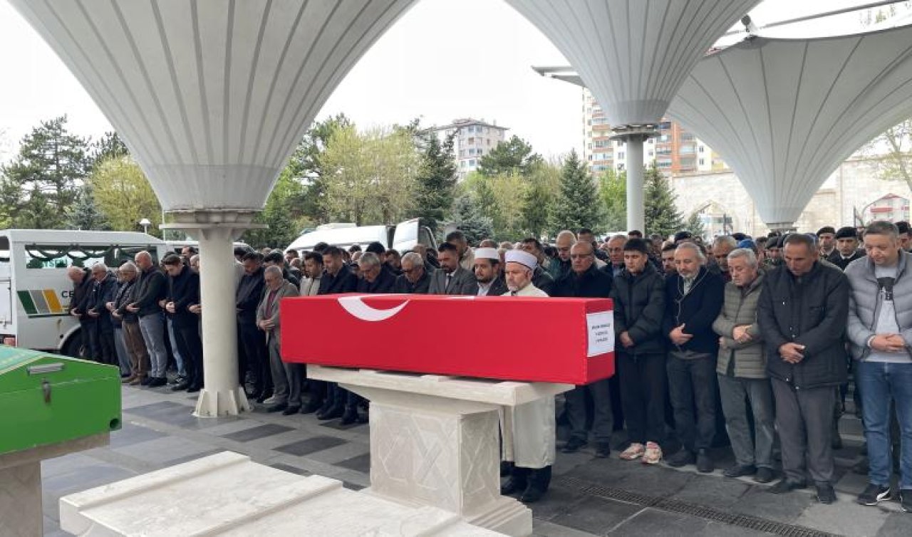 Piyade Uzman Çavuş Karakuş’un cenazesi toprağa verildi