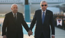 Cumhurbaşkanı Erdoğan Cezayir Cumhurbaşkanı Tebbun’u karşıladı 
