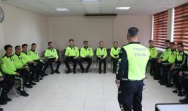 Trafik polisleri 24 farklı eğitimle göreve hazırlanıyor