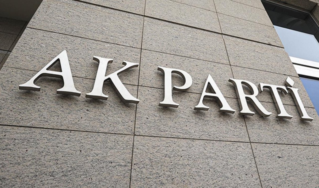Afyonkarahisar ve Dinar belediye başkanları AK Parti’ye katıldı