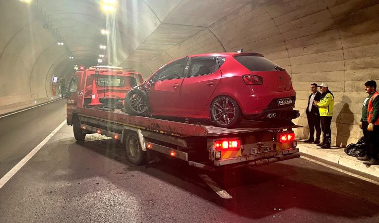 Otomobille motosiklet çarpıştı: 1 ölü