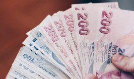 Emeklilerin ikramiye ve aylık ödemeleri bugün başlıyor