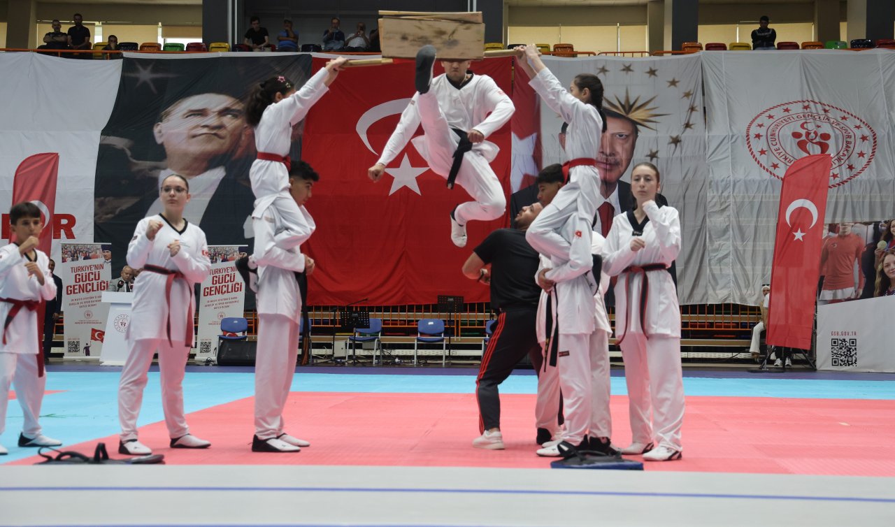 Konya’da 19 Mayıs Atatürk’ü Anma Gençlik ve Spor Bayramı kutlandı