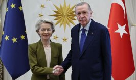 Cumhurbaşkanı Erdoğan AB Komisyonu Başkanı ile görüştü