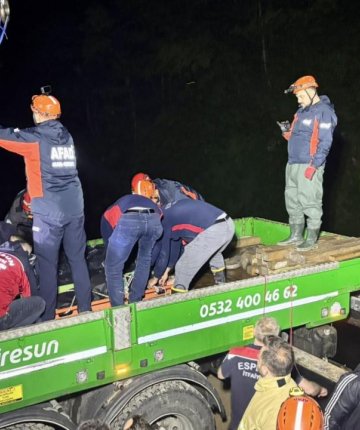 Akıntıya kapılarak kaybolan kişinin cansız bedenine ulaşıldı