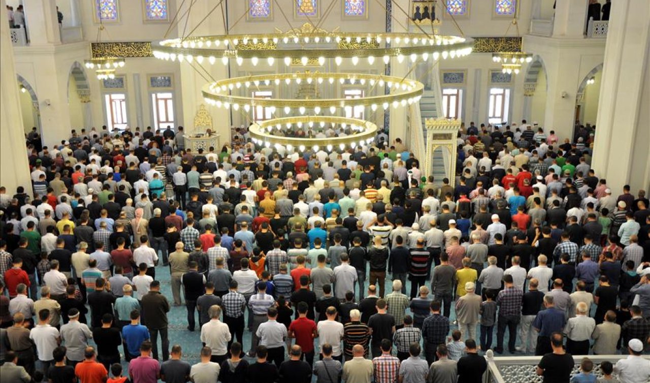 2026 Çay Kurban Bayramı Namazı Saat Kaçta Kılınacak? Afyon Çay Kurban Bayramı Namazı Vakti