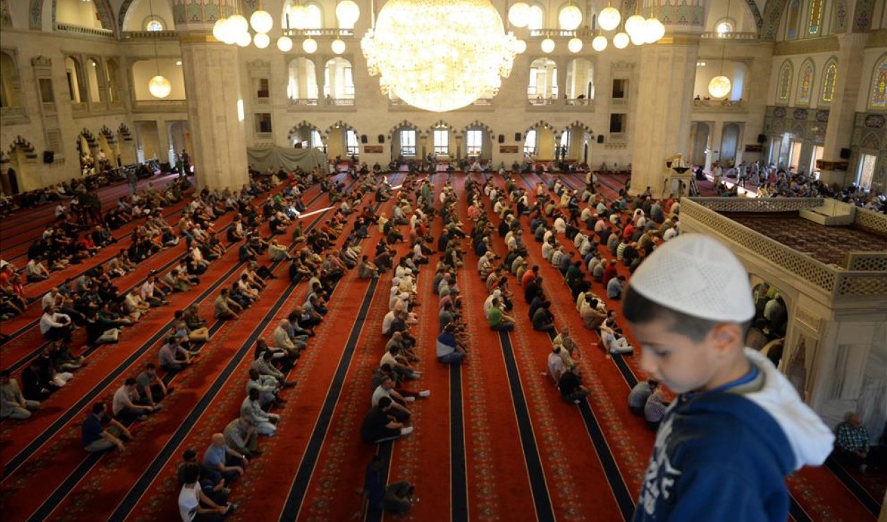 2026 Pazar Kurban Bayram Namazı Saat Kaçta? Rize Pazar Kurban Bayram Namazı vakti