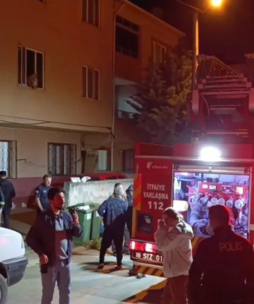 Eski eşinin evini kundakladı