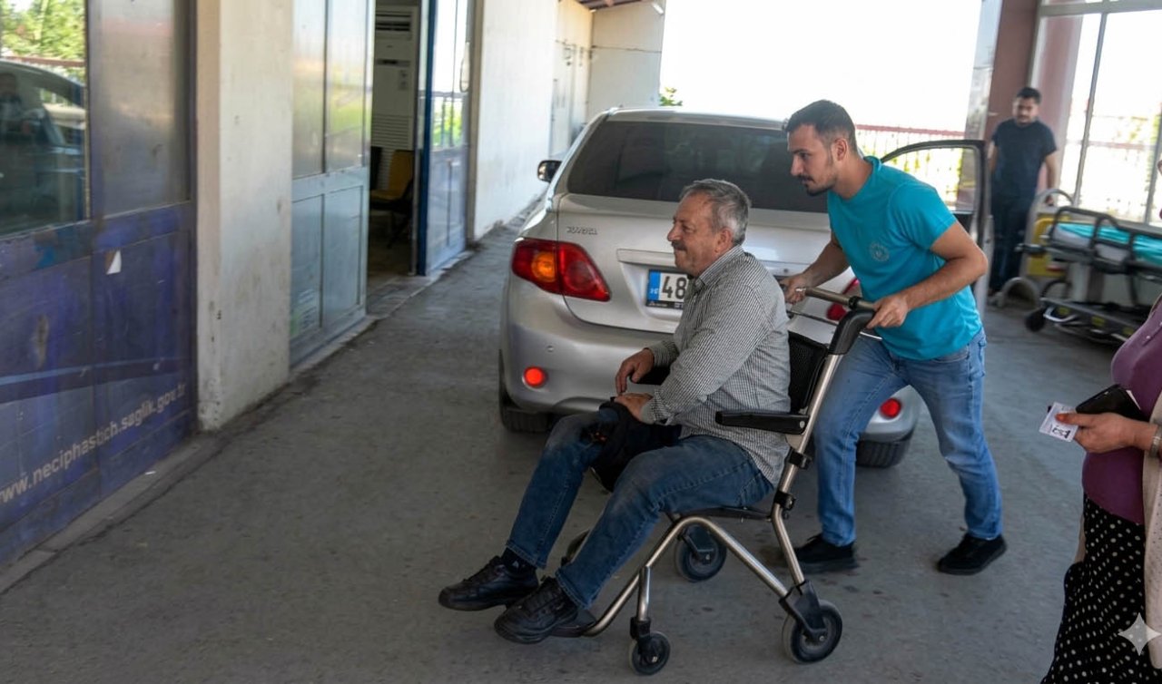 Kurbanlık boğanın boynuzuyla bacağından yaralandı: 60 dikiş atıldı