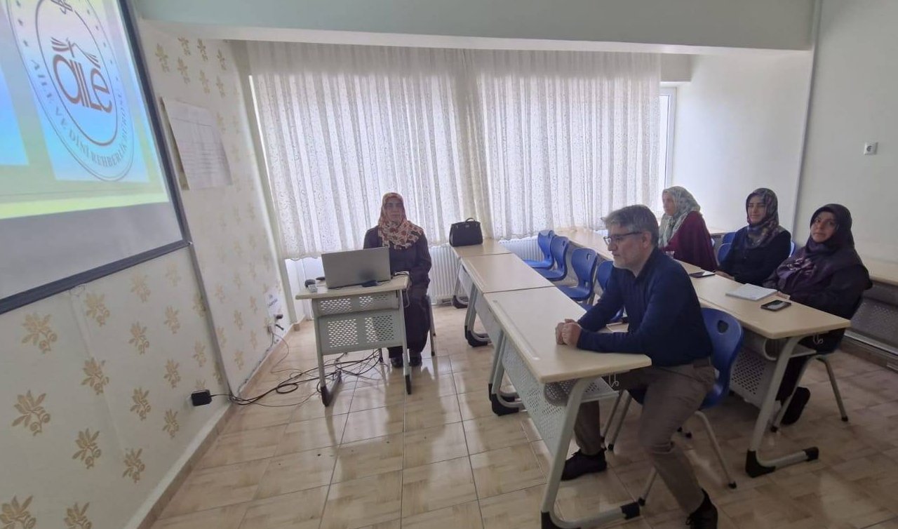 Konya Müftülüğünden din görevlilerine Aile ve İletişim Eğitimi